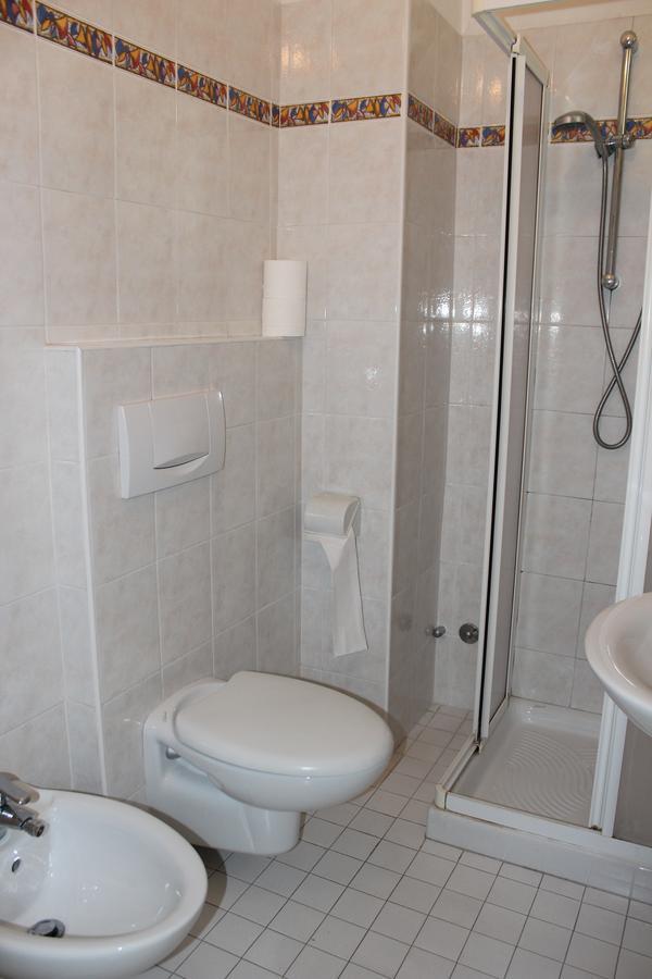Hotel Santini Rimini Zimmer foto
